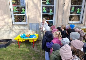 dzieci topią Marzannę
