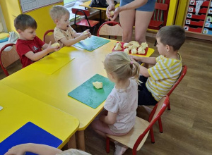 Zajęcia kulinarne w grupie Biedronek