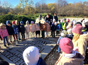 Pomnik "Pękniętego Serca"